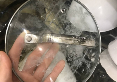 Белый налет на посуде и внутри посудомойки - что делать и как избавиться